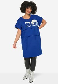 Длинная майка Длинная майка