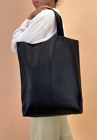 Кожаная сумка Кожаная сумка