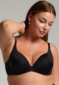 Бюстгальтер Бюстгальтер