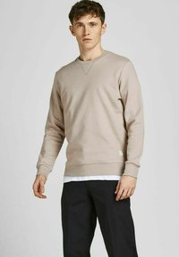 Толстовка Толстовка