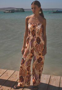 Комбинезон Комбинезон