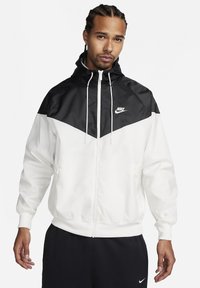 Куртка-дождевик Куртка-дождевик