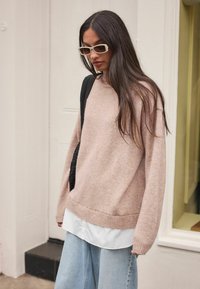 Пуловер Пуловер