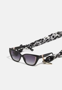 Солнечные очки Солнечные очки