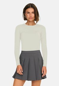 Лонгслив Лонгслив