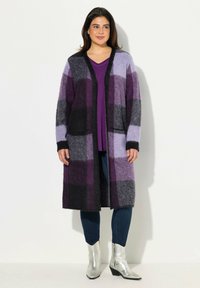 Длинный кардиган Длинный кардиган