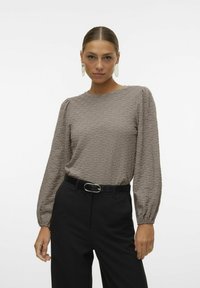 Блузка Блузка