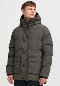 Зимняя куртка Зимняя куртка