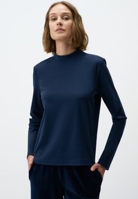 Майка Майка