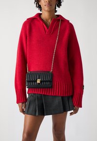 Кожаная сумка Кожаная сумка