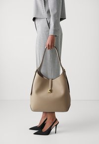 Кожаная сумка Кожаная сумка