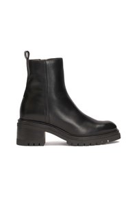 Полусапожки на платформе Полусапожки на платформе