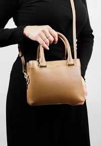 Кожаная сумка Кожаная сумка