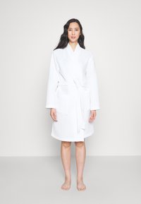 Халат Халат