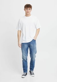 Футболка Футболка