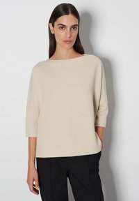 Толстовка Толстовка