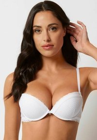 Бюстгальтер Бюстгальтер