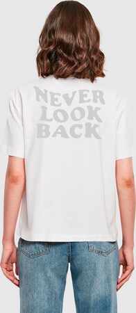 Футболка "Never Look Back"