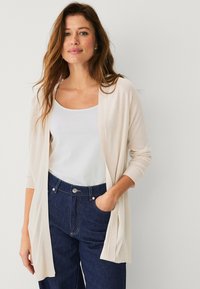 Длинный кардиган Длинный кардиган