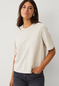 Футболка Футболка