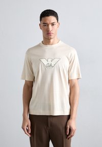 Футболка Футболка