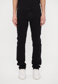 Узкие джинсы Узкие джинсы