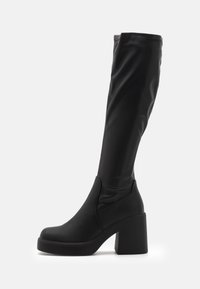 Широкие сапоги Широкие сапоги