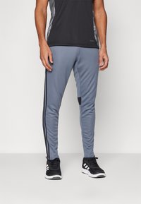 Спортивные штаны Спортивные штаны