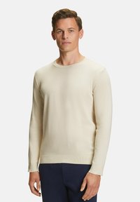 Пуловер Пуловер