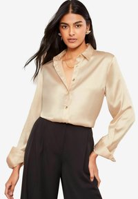 Атласная блузка Атласная блузка