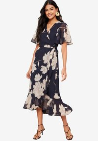 Летнее платье Летнее платье