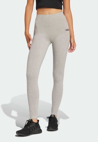 Спортивные штаны Спортивные штаны