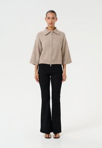 Кардиган Кардиган