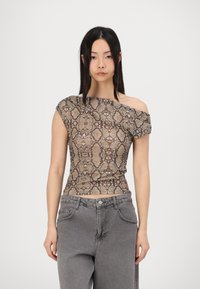 Футболка Футболка