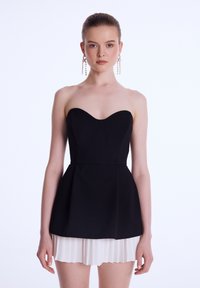 Коктейльное платье Коктейльное платье