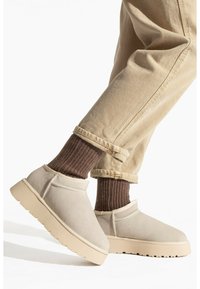 Ботинки Ботинки