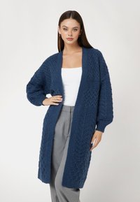 Длинный кардиган Длинный кардиган