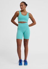 Спортивный бюстгальтер Спортивный бюстгальтер