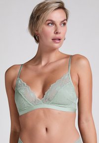 Бюстгальтер Бюстгальтер