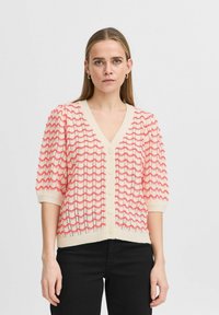 Вязаная кофта Вязаная кофта