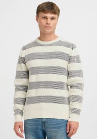 Пуловер Пуловер