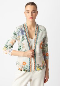 Кардиган Кардиган