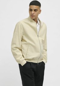 Куртка бомбер Куртка бомбер