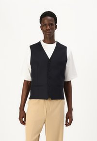 Жилет Жилет