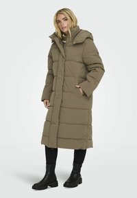 Пальто Пальто