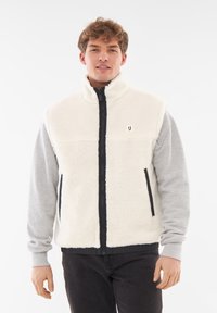 Флисовая куртка Флисовая куртка