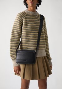 Кожаная сумка Кожаная сумка