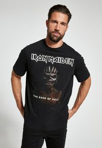 Футболка Футболка