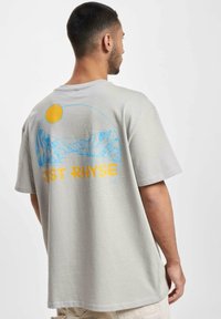 Футболка Футболка