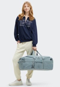 Дорожная сумка Дорожная сумка